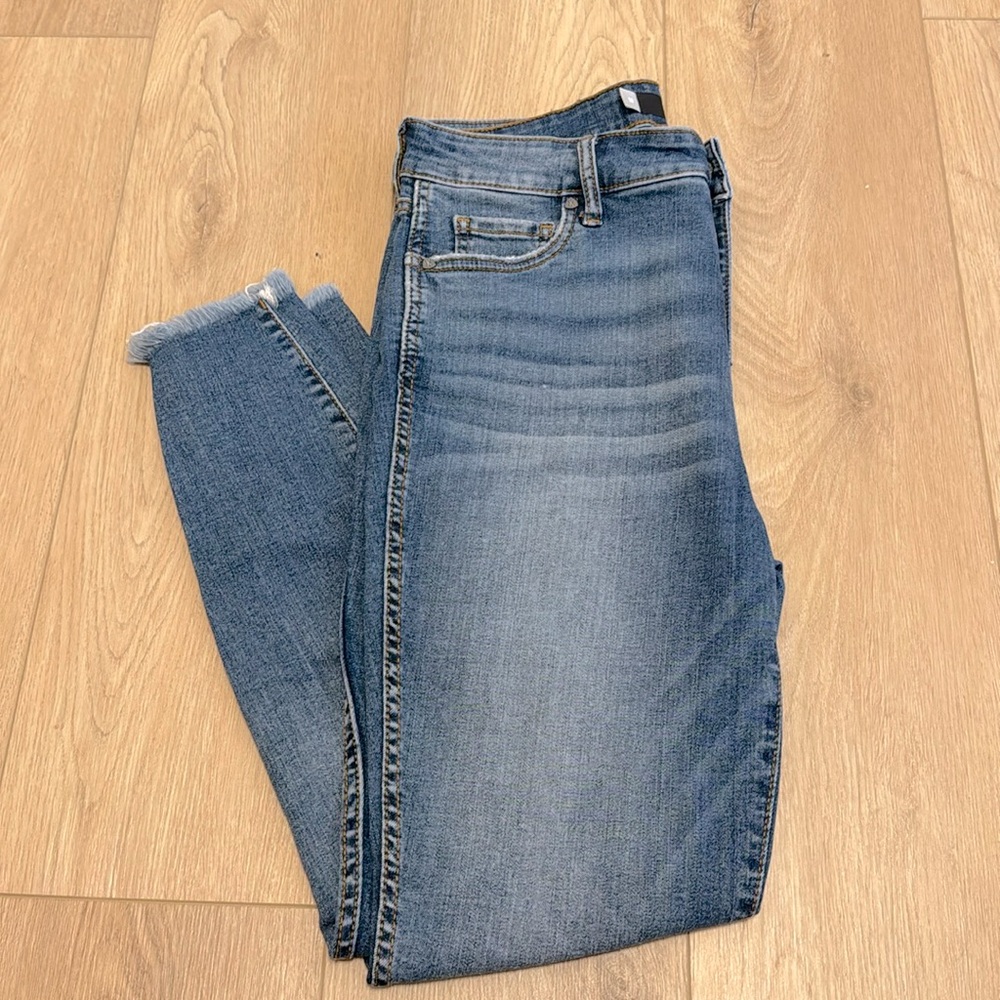 Kut from the Kloth Donna Frayed Hem Jeans Size 10